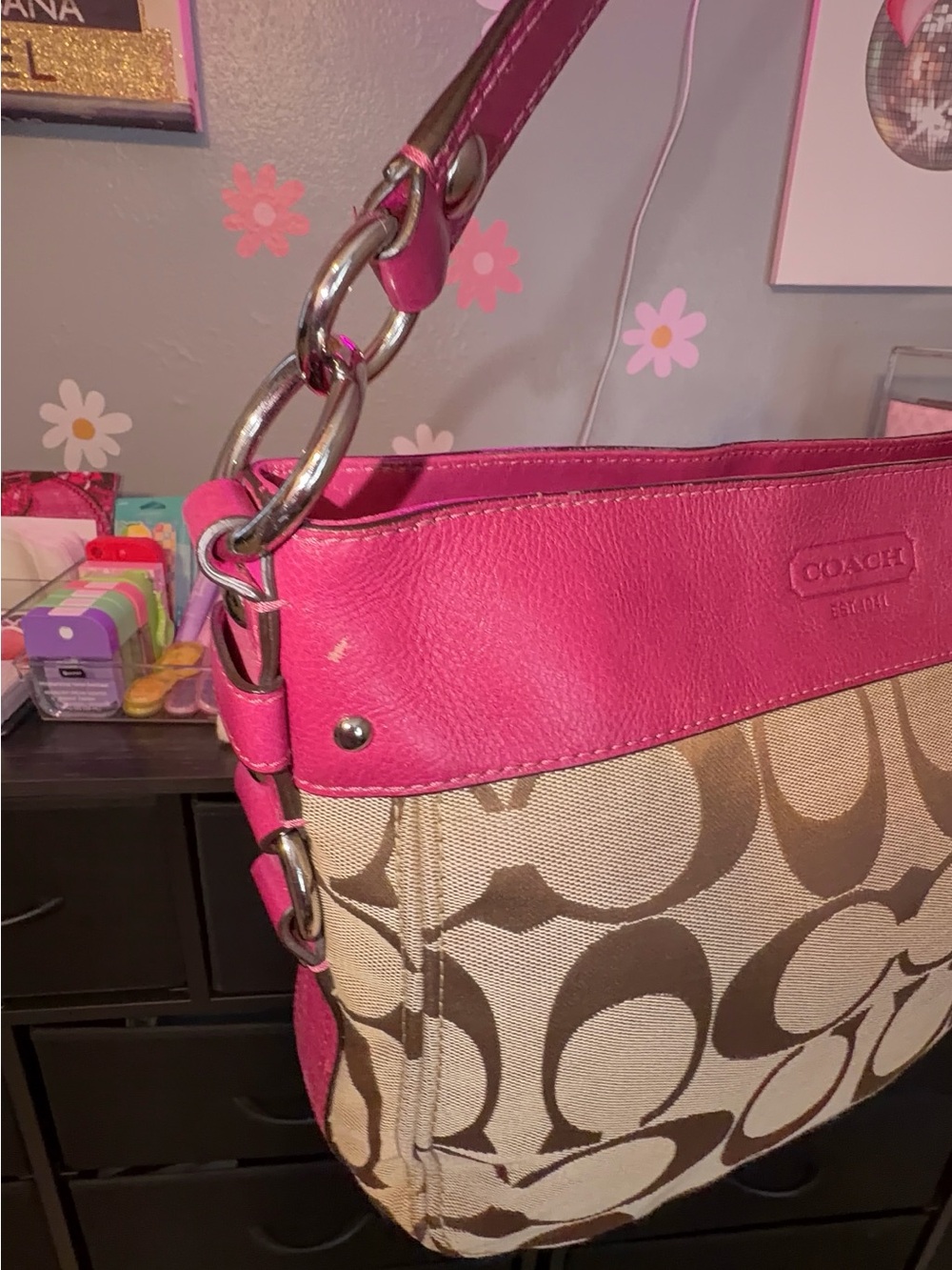 Coach Brown Signature Canvas Shoulder Bag with Pink Trim - Picture 3 of 6